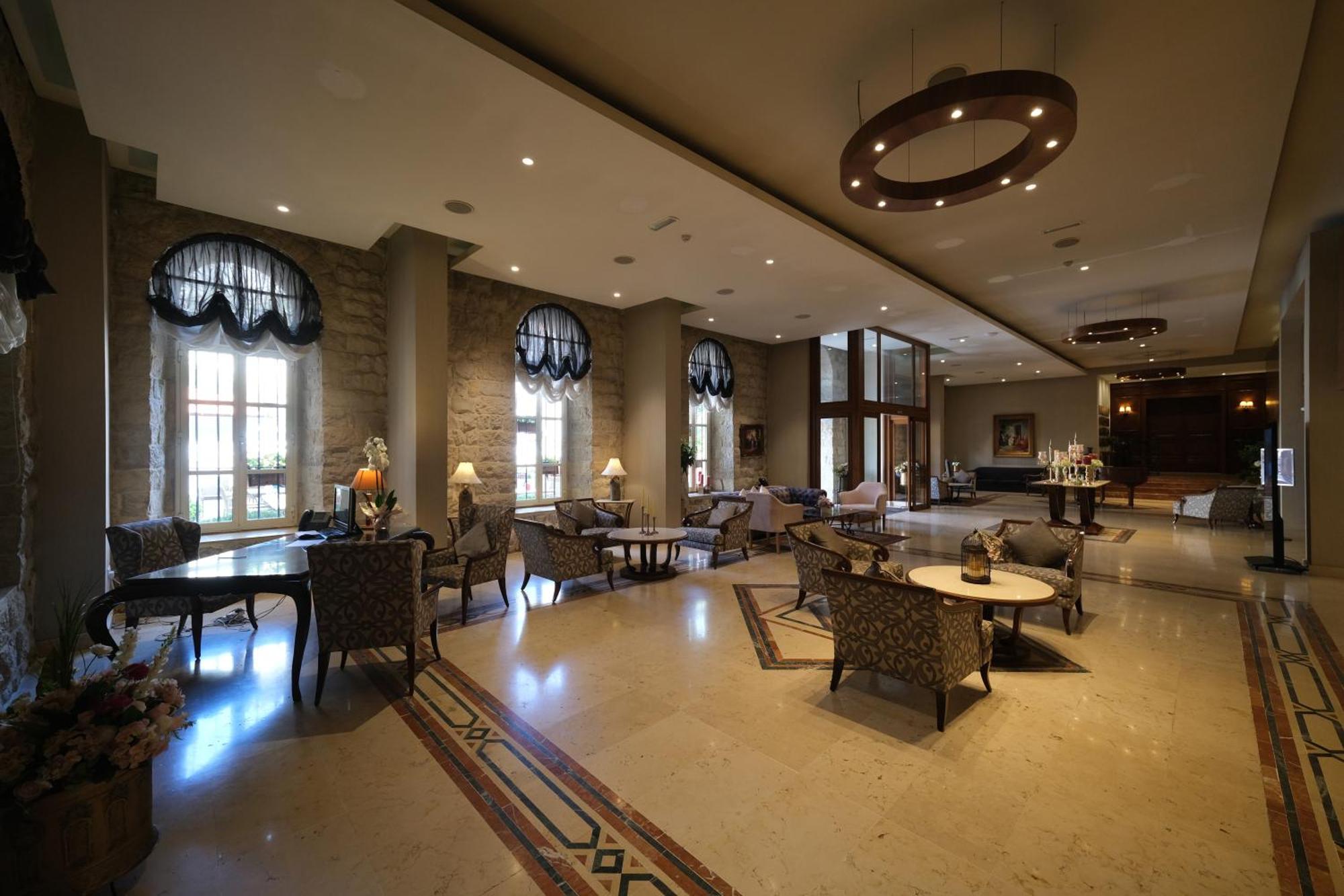 Grand Kadri Hotel - History Marked By Cristal Lebanon Zahle Exterior photo